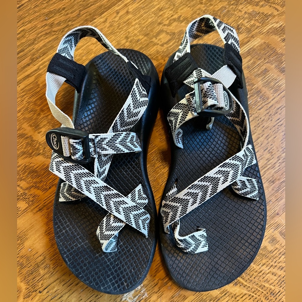 Woman’s Chaco size 7